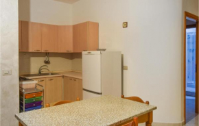 Beautiful Apartment In Marina Di Strongoli
